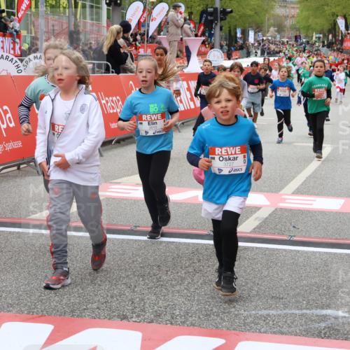 25.04.2026 - Das Zehntel Strokosch-Dieckow http://msf.ph/oto/9582078 25.04.2026 09:05:09 Ziel 1835, 1860, 2018, 2386, 2432, 2440, 2578, 2588, 2842, 3459, 3504, 3727, 3740, 3809, 3810, 1835, 1860, 2018, 2386, 2432, 2440, 2578, 2588, 2842, 3459, 3504, 3727, 3740, 3809, 3810 meine-sportfotos.de