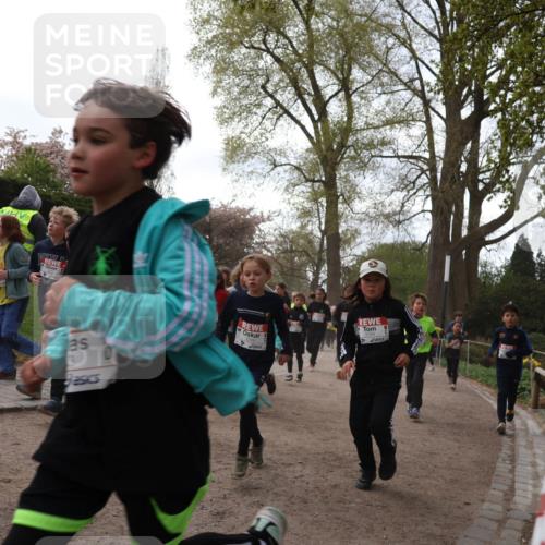 25.04.2026 - Das Zehntel Zöllner http://msf.ph/oto/9582079 25.04.2026 08:43:21 Laufen 2249 meine-sportfotos.de
