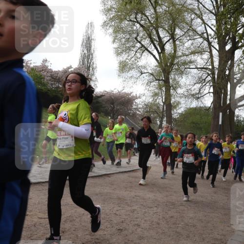 25.04.2026 - Das Zehntel Zöllner http://msf.ph/oto/9582085 25.04.2026 08:43:24 Laufen 4005 meine-sportfotos.de