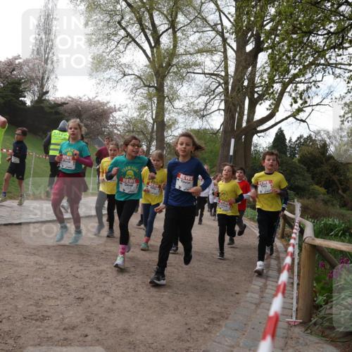 25.04.2026 - Das Zehntel Zöllner http://msf.ph/oto/9582088 25.04.2026 08:43:26 Laufen 10 meine-sportfotos.de