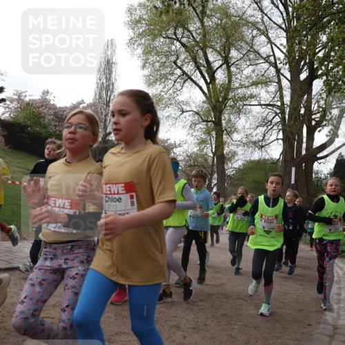 25.04.2026 - Das Zehntel Zöllner http://msf.ph/oto/9582099 25.04.2026 08:43:30 Laufen 3713 meine-sportfotos.de
