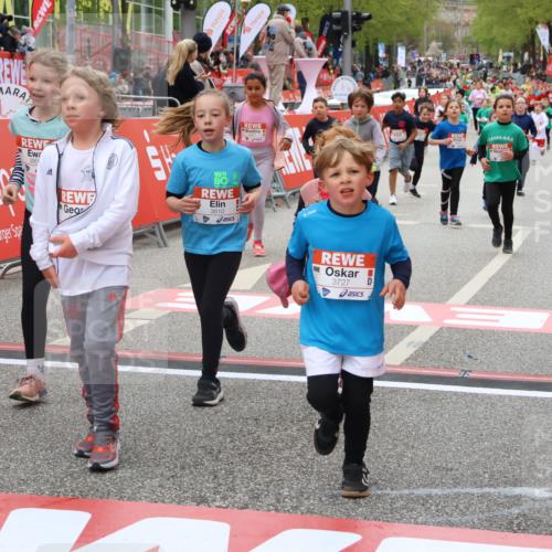 25.04.2026 - Das Zehntel Strokosch-Dieckow http://msf.ph/oto/9582114 25.04.2026 09:05:09 Ziel 1835, 1860, 2018, 2386, 2432, 2440, 2578, 2588, 2842, 3459, 3504, 3727, 3740, 3809, 3810, 1835, 1860, 2018, 2386, 2432, 2440, 2578, 2588, 2842, 3459, 3504, 3727, 3740, 3809, 3810 meine-sportfotos.de