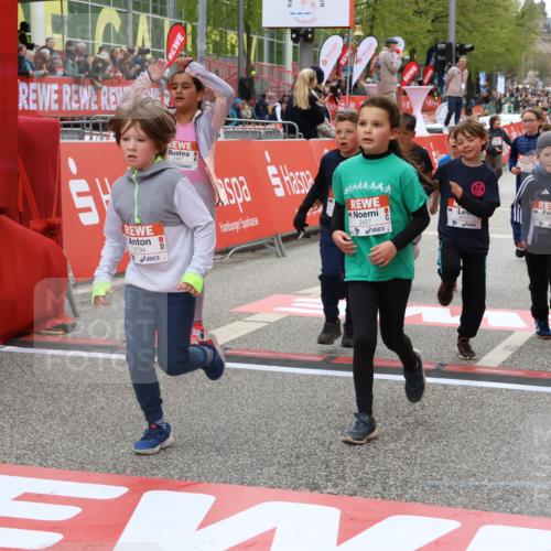 25.04.2026 - Das Zehntel Strokosch-Dieckow http://msf.ph/oto/9582150 25.04.2026 09:05:13 Ziel 2018, 2427, 2432, 2487, 2934, 2997, 3007, 3024, 3504, 3727, 3740, 3809, 3810, 3860, 3865, 3881, 3885, 2018, 2427, 2432, 2487, 2934, 2997, 3007, 3024, 3504, 3727, 3740, 3809, 3810, 3860, 3865, 3881, 3885 meine-sportfotos.de