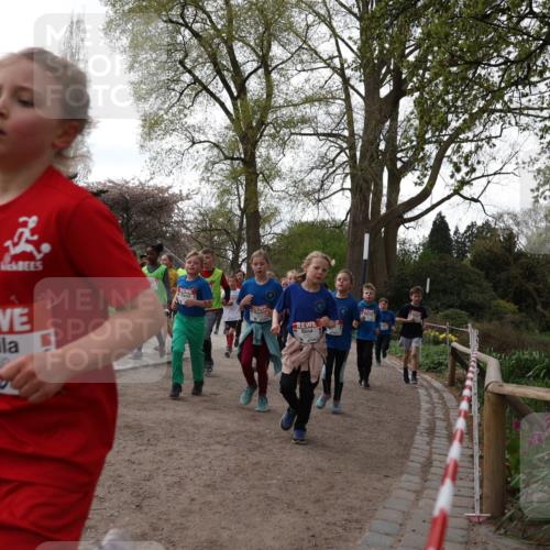 25.04.2026 - Das Zehntel Zöllner http://msf.ph/oto/9582159 25.04.2026 08:43:56 Laufen 2, 1950 meine-sportfotos.de