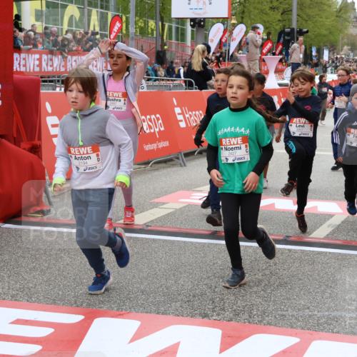 25.04.2026 - Das Zehntel Strokosch-Dieckow http://msf.ph/oto/9582162 25.04.2026 09:05:13 Ziel 2018, 2427, 2432, 2487, 2934, 2997, 3007, 3024, 3504, 3727, 3740, 3809, 3810, 3860, 3865, 3881, 3885, 2018, 2427, 2432, 2487, 2934, 2997, 3007, 3024, 3504, 3727, 3740, 3809, 3810, 3860, 3865, 3881, 3885 meine-sportfotos.de