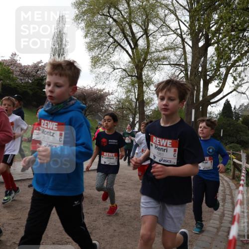 25.04.2026 - Das Zehntel Zöllner http://msf.ph/oto/9582166 25.04.2026 08:43:59 Laufen 2921, 1961 meine-sportfotos.de