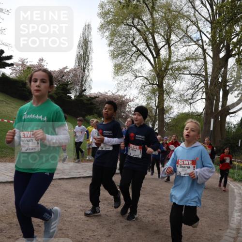 25.04.2026 - Das Zehntel Zöllner http://msf.ph/oto/9582200 25.04.2026 08:44:15 Laufen 3850, 2509, 3800 meine-sportfotos.de