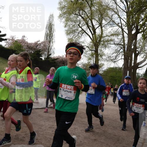 25.04.2026 - Das Zehntel Zöllner http://msf.ph/oto/9582216 25.04.2026 08:44:22 Laufen 1991, 1804 meine-sportfotos.de