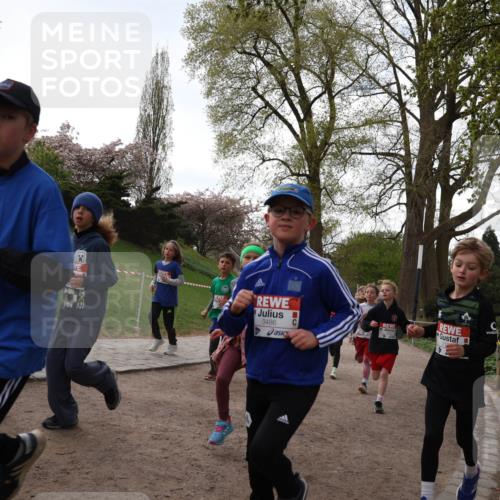 25.04.2026 - Das Zehntel Zöllner http://msf.ph/oto/9582221 25.04.2026 08:44:23 Laufen 4064, 2151, 3486 meine-sportfotos.de