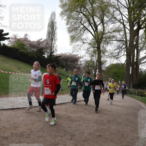 25.04.2026 - Das Zehntel Zöllner http://msf.ph/oto/9582225 25.04.2026 08:44:25 Laufen 42 meine-sportfotos.de