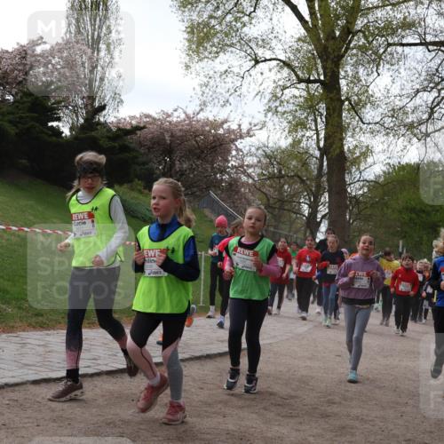 25.04.2026 - Das Zehntel Zöllner http://msf.ph/oto/9582232 25.04.2026 08:44:28 Laufen 3211 meine-sportfotos.de