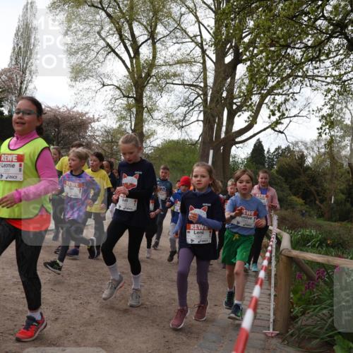 25.04.2026 - Das Zehntel Zöllner http://msf.ph/oto/9582248 25.04.2026 08:44:36 Laufen 3207, 1967 meine-sportfotos.de