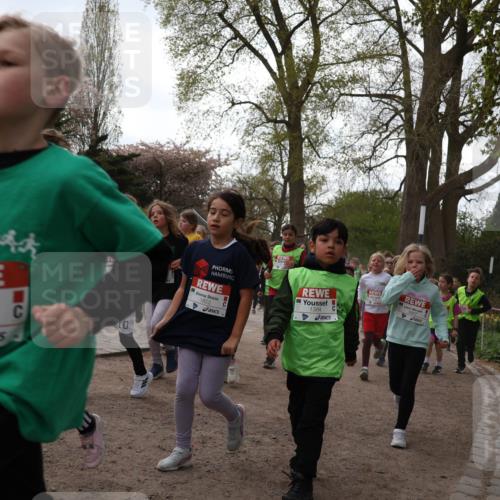 25.04.2026 - Das Zehntel Zöllner http://msf.ph/oto/9582317 25.04.2026 08:45:05 Laufen 2444, 0, 1822, 1384 meine-sportfotos.de