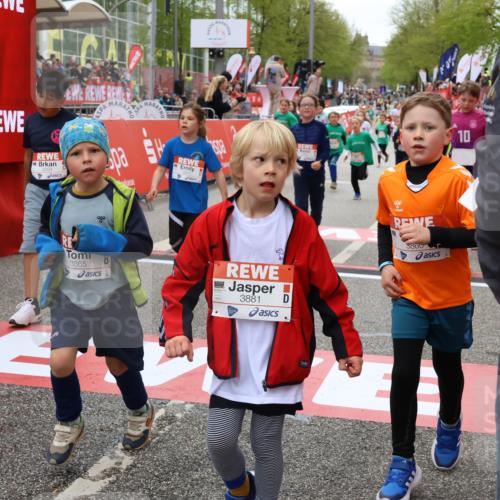 25.04.2026 - Das Zehntel Strokosch-Dieckow http://msf.ph/oto/9582337 25.04.2026 09:05:16 Ziel 1392, 2194, 2346, 2427, 2487, 2934, 2997, 3007, 3014, 3024, 3860, 3865, 3881, 3885, 1392, 2194, 2346, 2427, 2487, 2934, 2997, 3007, 3014, 3024, 3860, 3865, 3881, 3885 meine-sportfotos.de
