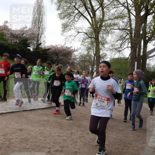 25.04.2026 - Das Zehntel Zöllner http://msf.ph/oto/9582347 25.04.2026 08:45:16 Laufen 44442, 3522 meine-sportfotos.de