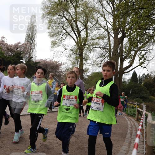 25.04.2026 - Das Zehntel Zöllner http://msf.ph/oto/9582358 25.04.2026 08:45:19 Laufen 1093, 1074, 1091 meine-sportfotos.de