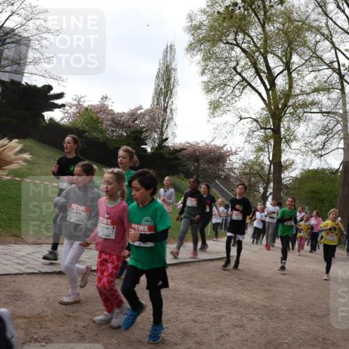 25.04.2026 - Das Zehntel Zöllner http://msf.ph/oto/9582388 25.04.2026 08:45:29 Laufen  meine-sportfotos.de