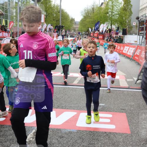 25.04.2026 - Das Zehntel Strokosch-Dieckow http://msf.ph/oto/9582416 25.04.2026 09:05:21 Ziel 1392, 1809, 2194, 2346, 2358, 2362, 2370, 2381, 2430, 2431, 2893, 2934, 3014, 3024, 3162, 3364, 3389, 3733, 1392, 1809, 2194, 2346, 2358, 2362, 2370, 2381, 2430, 2431, 2893, 2934, 3014, 3024, 3162, 3364, 3389, 3733 meine-sportfotos.de