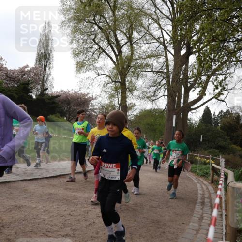 25.04.2026 - Das Zehntel Zöllner http://msf.ph/oto/9582445 25.04.2026 08:45:53 Laufen 3949 meine-sportfotos.de