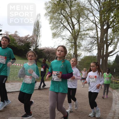 25.04.2026 - Das Zehntel Zöllner http://msf.ph/oto/9582486 25.04.2026 08:46:11 Laufen 3650, 3647, 3645, 3649 meine-sportfotos.de