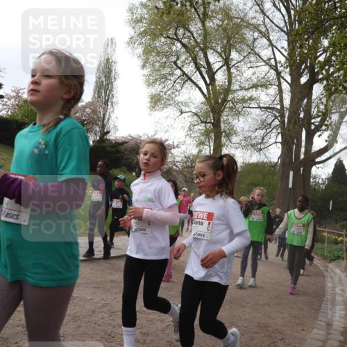 25.04.2026 - Das Zehntel Zöllner http://msf.ph/oto/9582487 25.04.2026 08:46:12 Laufen 3845, 3490, 3477 meine-sportfotos.de