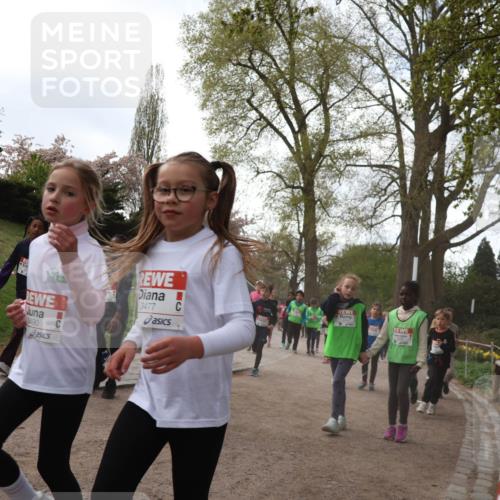25.04.2026 - Das Zehntel Zöllner http://msf.ph/oto/9582489 25.04.2026 08:46:12 Laufen 8490, 3477 meine-sportfotos.de