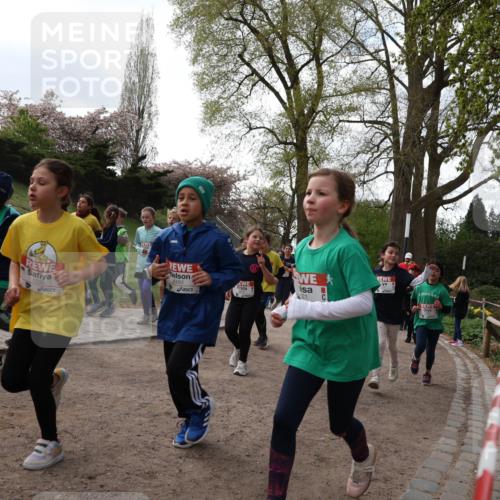 25.04.2026 - Das Zehntel Zöllner http://msf.ph/oto/9582528 25.04.2026 08:46:30 Laufen 249, 49, 2483, 21 meine-sportfotos.de