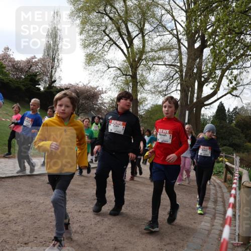 25.04.2026 - Das Zehntel Zöllner http://msf.ph/oto/9582536 25.04.2026 08:46:36 Laufen 177 meine-sportfotos.de