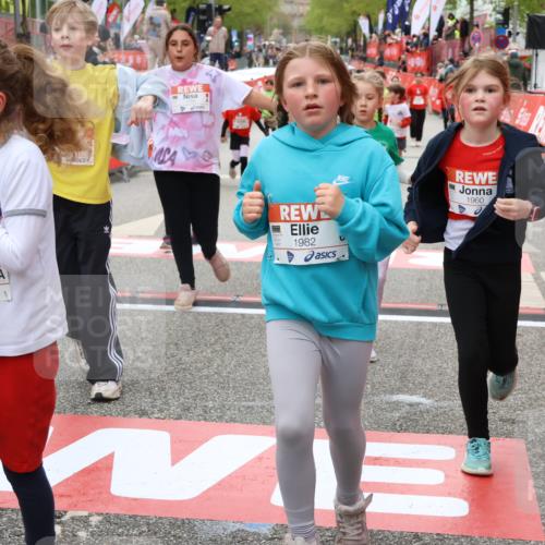 25.04.2026 - Das Zehntel Strokosch-Dieckow http://msf.ph/oto/9582601 25.04.2026 09:05:28 Ziel 1353, 1497, 1785, 1960, 1980, 1982, 2431, 2804, 2893, 3671, 3680, 3867, 1353, 1497, 1785, 1960, 1980, 1982, 2431, 2804, 2893, 3671, 3680, 3867 meine-sportfotos.de