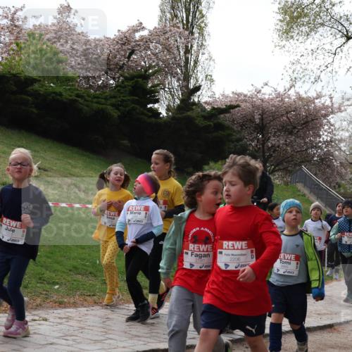 25.04.2026 - Das Zehntel Zöllner http://msf.ph/oto/9582633 25.04.2026 08:47:24 Laufen 1227, 2191, 2206, 3896 meine-sportfotos.de