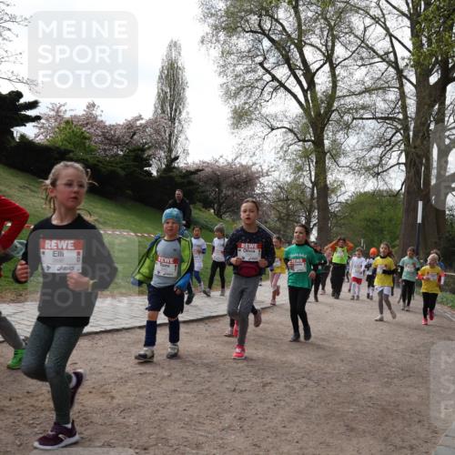 25.04.2026 - Das Zehntel Zöllner http://msf.ph/oto/9582636 25.04.2026 08:47:26 Laufen 3896 meine-sportfotos.de