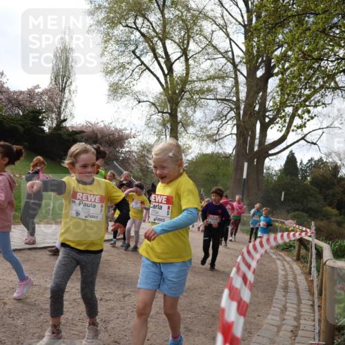 25.04.2026 - Das Zehntel Zöllner http://msf.ph/oto/9582649 25.04.2026 08:47:33 Laufen 2702, 2704 meine-sportfotos.de