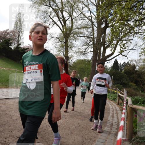 25.04.2026 - Das Zehntel Zöllner http://msf.ph/oto/9582676 25.04.2026 08:47:46 Laufen 1321 meine-sportfotos.de
