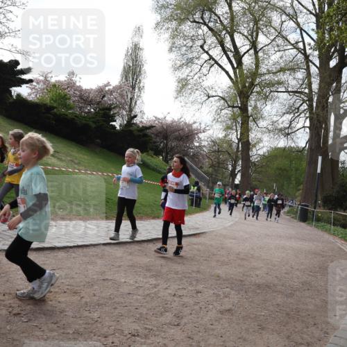 25.04.2026 - Das Zehntel Zöllner http://msf.ph/oto/9582680 25.04.2026 08:47:49 Laufen  meine-sportfotos.de