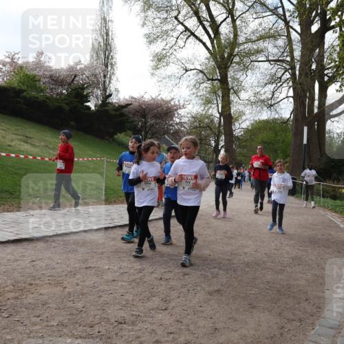 25.04.2026 - Das Zehntel Zöllner http://msf.ph/oto/9582700 25.04.2026 08:48:02 Laufen 3680 meine-sportfotos.de