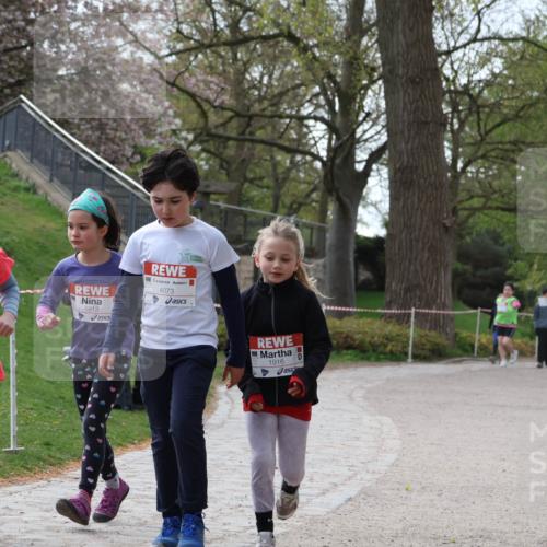 25.04.2026 - Das Zehntel Zöllner http://msf.ph/oto/9582837 25.04.2026 08:50:08 Laufen 1923, 1913, 4073, 1916, 284 meine-sportfotos.de