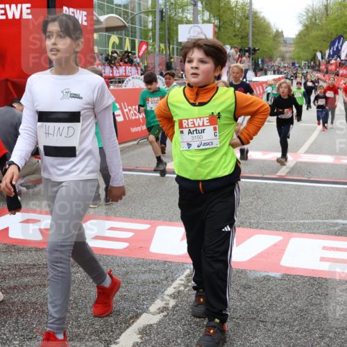 25.04.2026 - Das Zehntel Strokosch-Dieckow http://msf.ph/oto/9582883 25.04.2026 09:05:35 Ziel 1353, 1480, 1500, 1502, 2400, 2414, 2534, 2551, 2612, 2700, 3012, 3150, 3299, 3867, 3906, 1353, 1480, 1500, 1502, 2400, 2414, 2534, 2551, 2612, 2700, 3012, 3150, 3299, 3867, 3906 meine-sportfotos.de