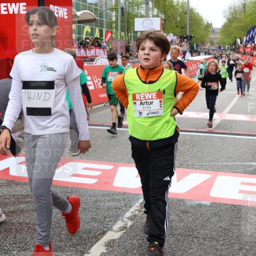 25.04.2026 - Das Zehntel Strokosch-Dieckow http://msf.ph/oto/9582888 25.04.2026 09:05:35 Ziel 1353, 1480, 1500, 1502, 2400, 2414, 2534, 2551, 2612, 2700, 3012, 3150, 3299, 3867, 3906, 1353, 1480, 1500, 1502, 2400, 2414, 2534, 2551, 2612, 2700, 3012, 3150, 3299, 3867, 3906 meine-sportfotos.de
