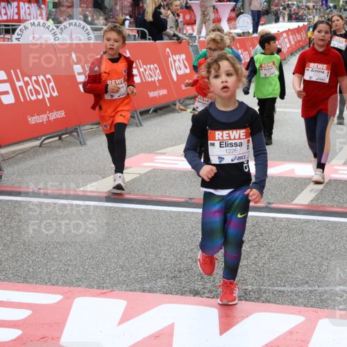 25.04.2026 - Das Zehntel Strokosch-Dieckow http://msf.ph/oto/9582979 25.04.2026 09:05:39 Ziel 1226, 1932, 2371, 2400, 2414, 2597, 2666, 2700, 3012, 3299, 3892, 3906, 1226, 1932, 2371, 2400, 2414, 2597, 2666, 2700, 3012, 3299, 3892, 3906 meine-sportfotos.de