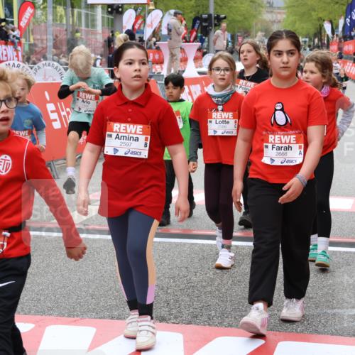 25.04.2026 - Das Zehntel Strokosch-Dieckow http://msf.ph/oto/9583060 25.04.2026 09:05:42 Ziel 1226, 1443, 1472, 1479, 1496, 1932, 1934, 2371, 2586, 2593, 2597, 2666, 3299, 3892, 1226, 1443, 1472, 1479, 1496, 1932, 1934, 2371, 2586, 2593, 2597, 2666, 3299, 3892 meine-sportfotos.de