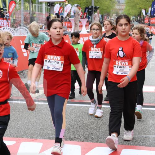 25.04.2026 - Das Zehntel Strokosch-Dieckow http://msf.ph/oto/9583067 25.04.2026 09:05:43 Ziel 1226, 1443, 1472, 1479, 1496, 1932, 1934, 2371, 2586, 2593, 2597, 2666, 3892, 1226, 1443, 1472, 1479, 1496, 1932, 1934, 2371, 2586, 2593, 2597, 2666, 3892 meine-sportfotos.de