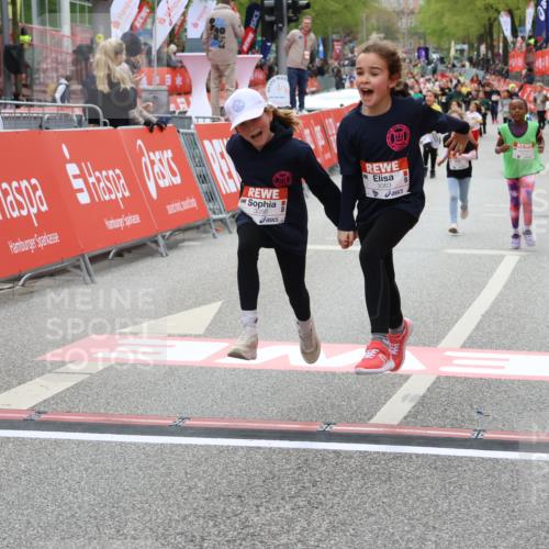 25.04.2026 - Das Zehntel Strokosch-Dieckow http://msf.ph/oto/9583111 25.04.2026 09:05:48 Ziel 1443, 1472, 1479, 1496, 1934, 2586, 2593, 3058, 3063, 1443, 1472, 1479, 1496, 1934, 2586, 2593, 3058, 3063 meine-sportfotos.de