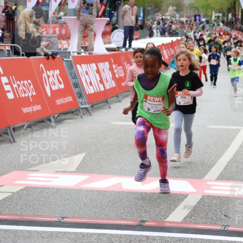 25.04.2026 - Das Zehntel Strokosch-Dieckow http://msf.ph/oto/9583203 25.04.2026 09:05:50 Ziel 1934, 3058, 3063, 1934, 3058, 3063 meine-sportfotos.de