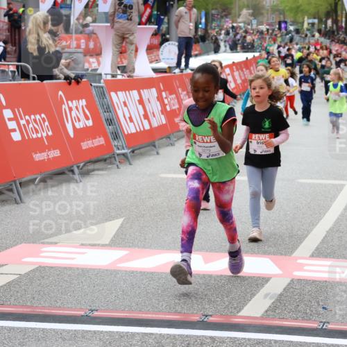 25.04.2026 - Das Zehntel Strokosch-Dieckow http://msf.ph/oto/9583211 25.04.2026 09:05:50 Ziel 1934, 3058, 3063, 1934, 3058, 3063 meine-sportfotos.de