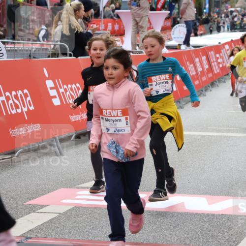 25.04.2026 - Das Zehntel Strokosch-Dieckow http://msf.ph/oto/9583269 25.04.2026 09:05:53 Ziel 1591, 2536, 3058, 3063, 3279, 1591, 2536, 3058, 3063, 3279 meine-sportfotos.de