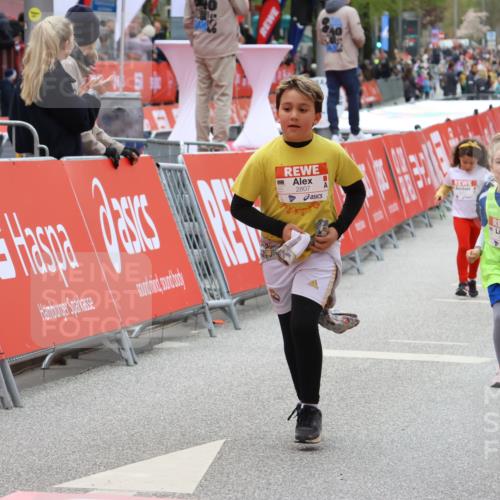 25.04.2026 - Das Zehntel Strokosch-Dieckow http://msf.ph/oto/9583298 25.04.2026 09:05:55 Ziel 1591, 1647, 2536, 3279, 1591, 1647, 2536, 3279 meine-sportfotos.de