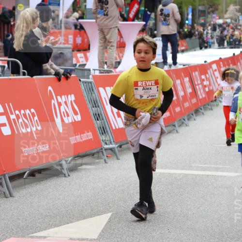 25.04.2026 - Das Zehntel Strokosch-Dieckow http://msf.ph/oto/9583303 25.04.2026 09:05:55 Ziel 1591, 1647, 2536, 3279, 1591, 1647, 2536, 3279 meine-sportfotos.de