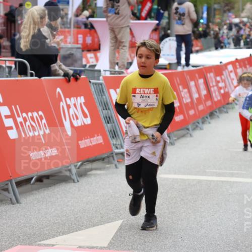 25.04.2026 - Das Zehntel Strokosch-Dieckow http://msf.ph/oto/9583312 25.04.2026 09:05:56 Ziel 1591, 1594, 1647, 2536, 2807, 3279, 3449, 1591, 1594, 1647, 2536, 2807, 3279, 3449 meine-sportfotos.de