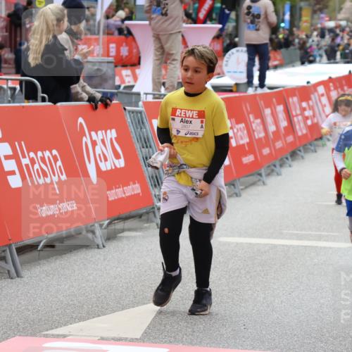 25.04.2026 - Das Zehntel Strokosch-Dieckow http://msf.ph/oto/9583317 25.04.2026 09:05:56 Ziel 1591, 1594, 1647, 2536, 2807, 3279, 3449, 1591, 1594, 1647, 2536, 2807, 3279, 3449 meine-sportfotos.de