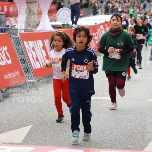 25.04.2026 - Das Zehntel Strokosch-Dieckow http://msf.ph/oto/9583363 25.04.2026 09:06:00 Ziel 1082, 1241, 1591, 1594, 1647, 2807, 3279, 3449, 1082, 1241, 1591, 1594, 1647, 2807, 3279, 3449 meine-sportfotos.de
